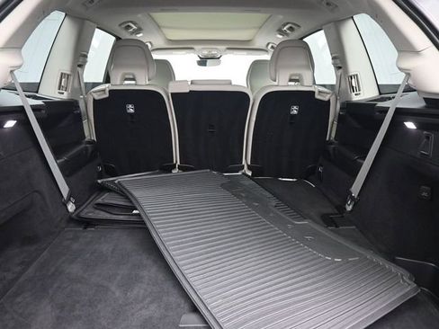Used 2024 Volvo XC90 T8 Plus image 28