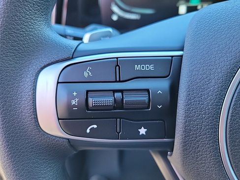 New 2025 Kia Sportage LX image 12