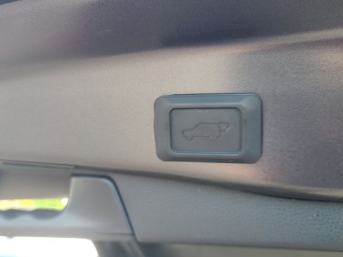 Certified 2023 Toyota RAV4 XLE w/ Convenience Package image 10