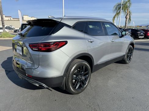 Used 2023 Chevrolet Blazer Premier image 10