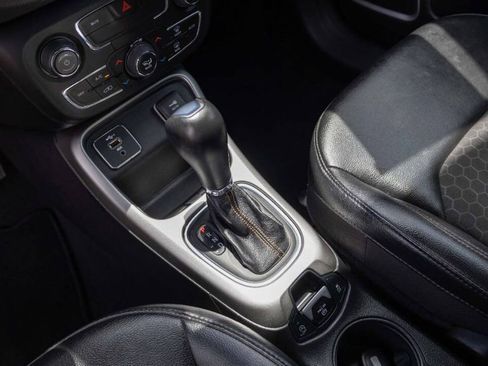 Used 2020 Jeep Compass Latitude w/ Popular Equipment Group image 45