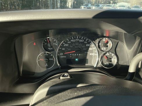 New 2025 GMC Savana 3500 w/ Power Convenience Package RWD image 15