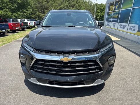 Used 2024 Chevrolet Blazer LT w/ Convenience Package FWD image 2