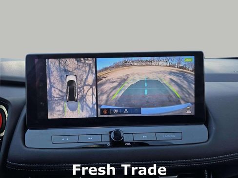 Used 2025 Nissan Rogue SL image 15