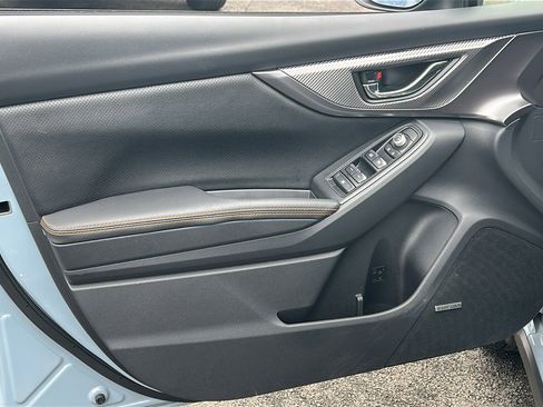 Used 2023 Subaru Crosstrek 2.5i Limited AWD/4WD image 13