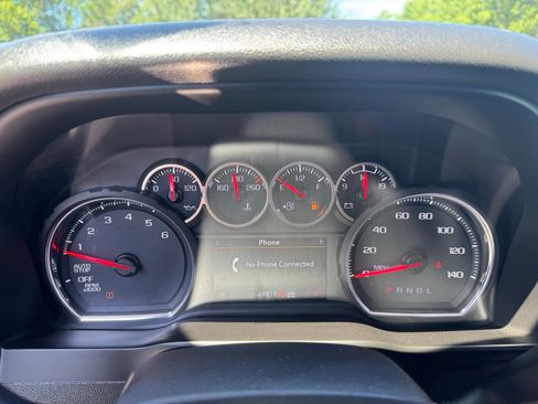 Used 2020 Chevrolet Silverado 1500 LT Trail Boss image 16