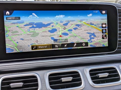 Used 2023 Mercedes-Benz GLS 450 4MATIC image 13