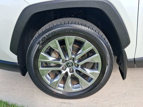 Used 2024 Toyota RAV4 XLE Premium FWD image 3