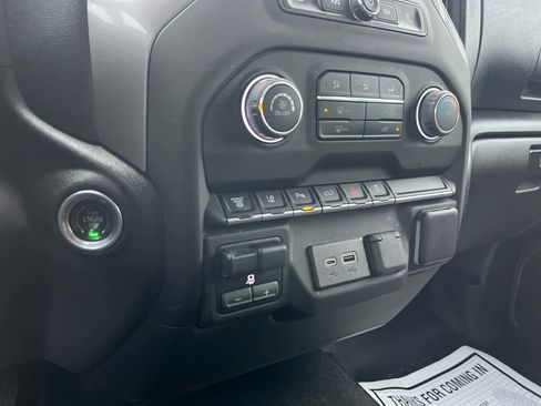 Used 2024 Chevrolet Silverado 2500 Custom w/ Custom Value Package image 26