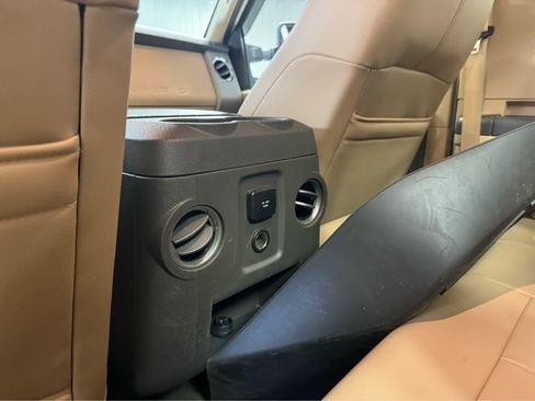 Used 2015 Ford F250 Lariat w/ Chrome Package image 18