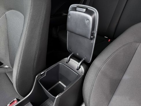 New 2026 Hyundai Kona SE image 19