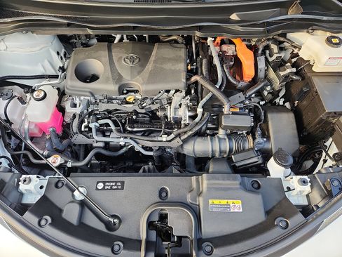 Used 2021 Toyota Sienna XLE image 33