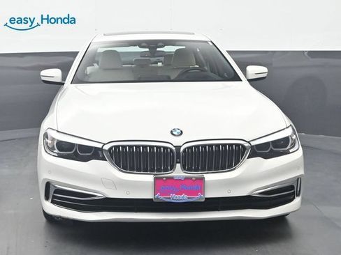Used 2019 BMW 530i w/ Premium Package RWD image 2