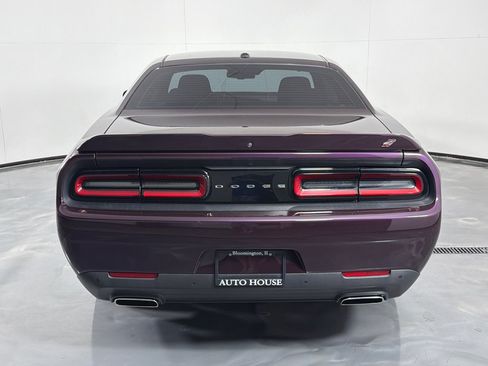 Used 2022 Dodge Challenger GT AWD/4WD image 6