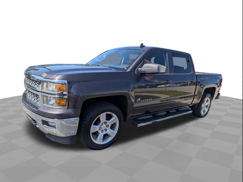Used 2015 Chevrolet Silverado 1500 LT w/ LT Convenience Package AWD/4WD image 8