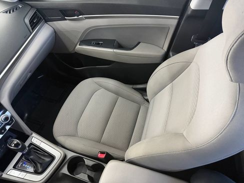 Used 2019 Hyundai Elantra Value Edition FWD image 37