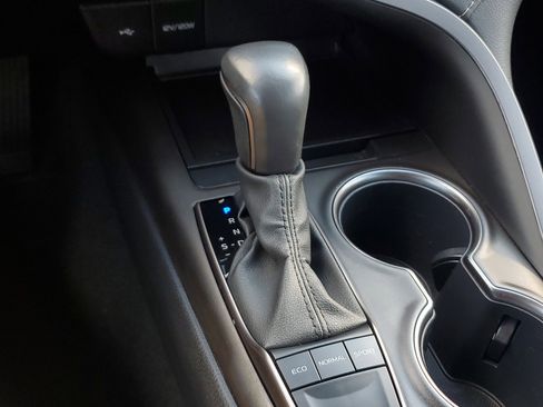 Certified 2024 Toyota Camry SE image 28