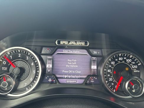 Used 2019 RAM 1500 Laramie image 13