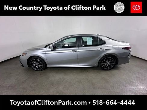 Used 2024 Toyota Camry SE w/ Cold Weather Package AWD/4WD image 6