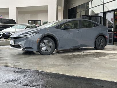 Certified 2025 Toyota Prius SE