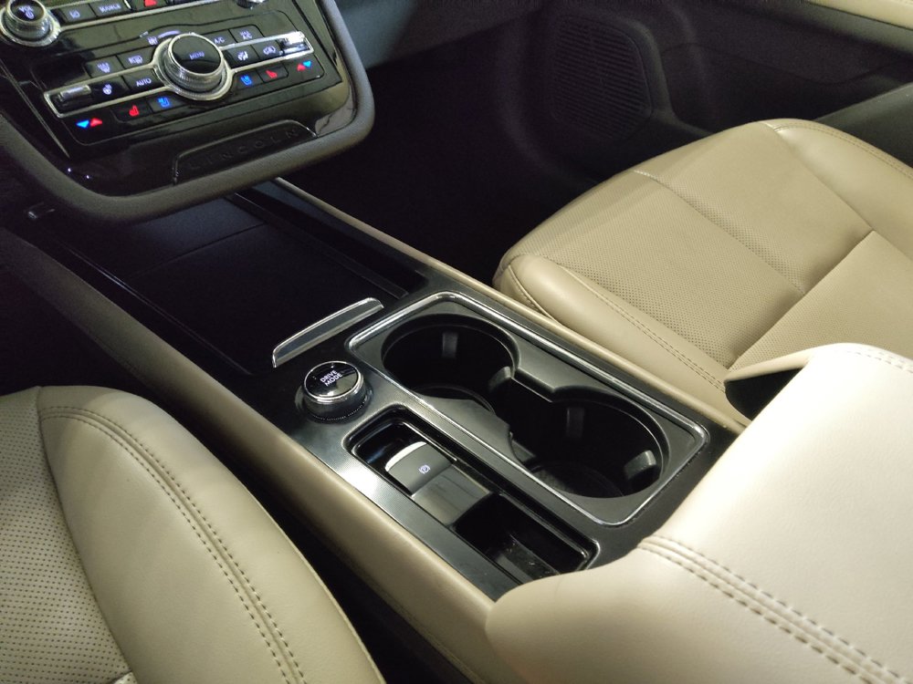 Used 2022 Lincoln Corsair FWD w/ Equipment Group 101A image 26