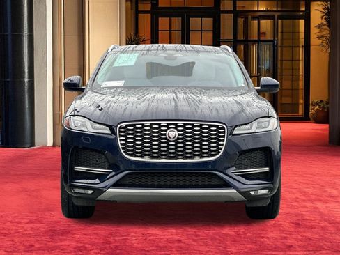 Used 2022 Jaguar F-PACE S image 7