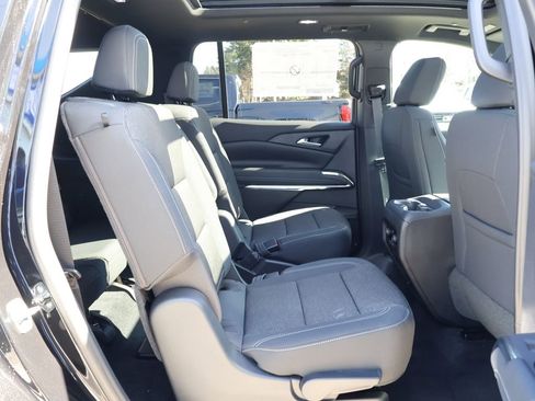 New 2026 Chevrolet Traverse LT w/ Sun and Wheel Package image 35