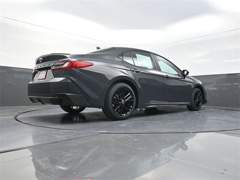 New 2026 Toyota Camry SE image 33