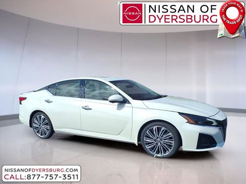 New 2025 Nissan Altima 2.5 SL image 1