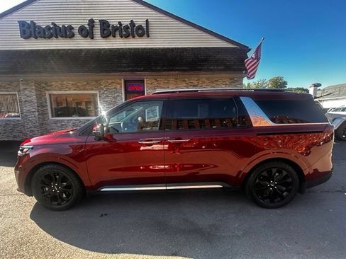 Used 2022 Kia Carnival SX Prestige FWD image 4