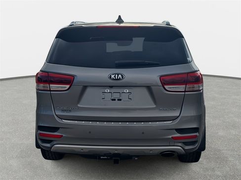 Used 2017 Kia Sorento SX image 6