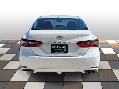 Used 2024 Toyota Camry SE w/ Cold Weather Package AWD/4WD image 5
