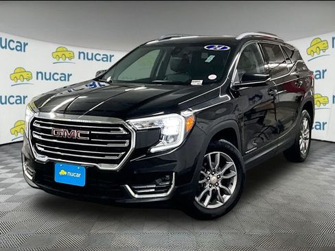 Used 2024 GMC Terrain SLT AWD/4WD image 3