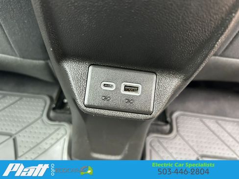 Used 2023 Chevrolet Bolt EUV LT w/ Driver Confidence Package FWD image 40