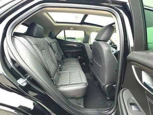 Used 2023 Buick Envision Avenir AWD/4WD image 28
