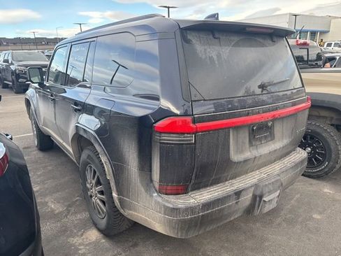 Used 2024 Lexus GX 550 w/ Accessory Package (2T) image 19