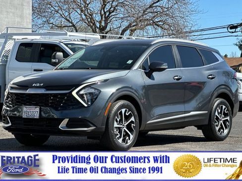 Used 2023 Kia Sportage EX image 8