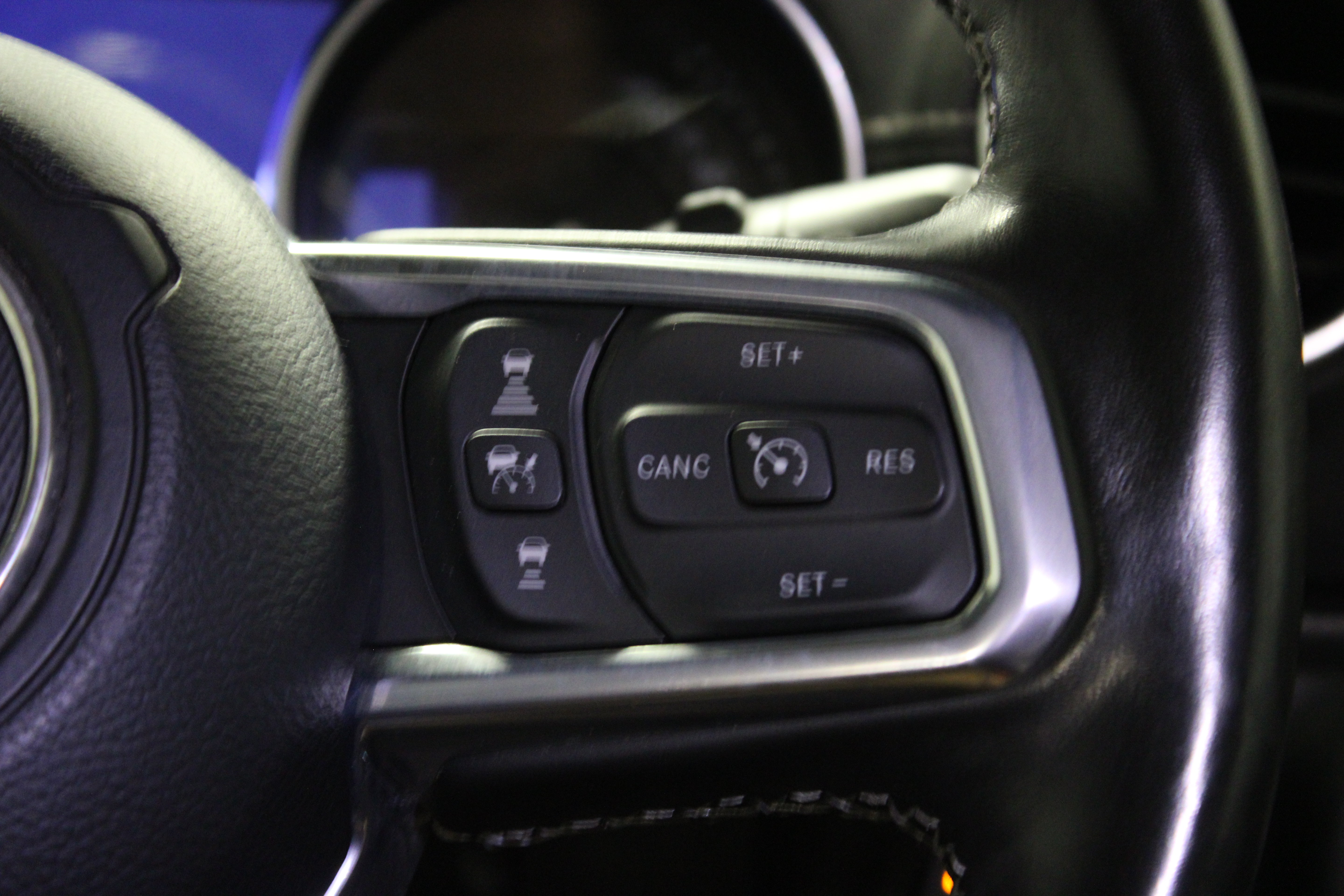 Used 2022 Jeep Wrangler Unlimited Sahara w/ Cold Weather Group AWD/4WD image 21