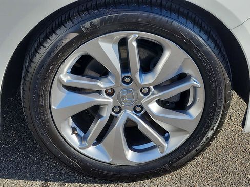 Used 2019 Honda Accord LX image 8