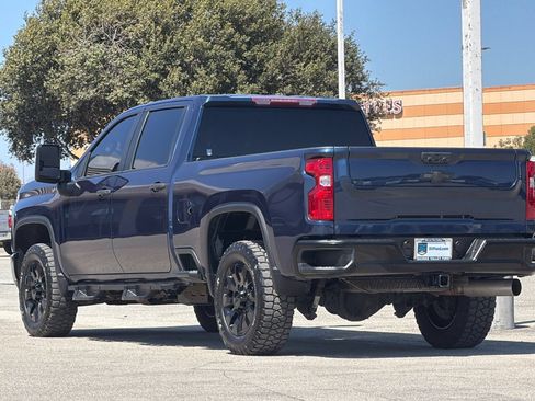 Used 2022 Chevrolet Silverado 2500 Custom w/ Custom Convenience Package AWD/4WD image 6