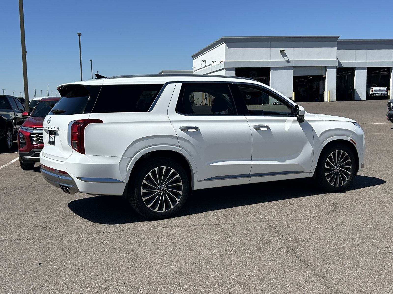 Used 2023 Hyundai Palisade Calligraphy FWD image 5