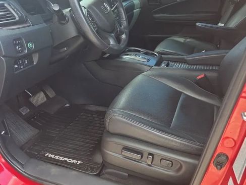 Used 2023 Honda Passport EX-L image 5