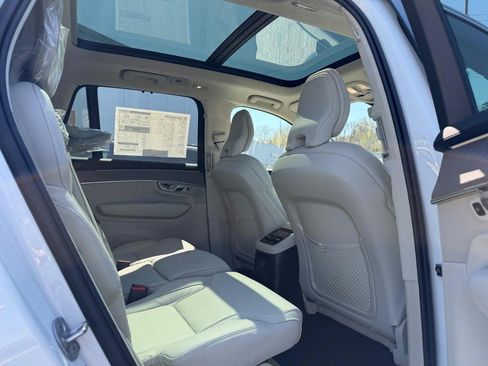 New 2026 Volvo XC90 T8 Ultra w/ Lounge Package image 4