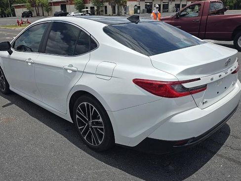 Used 2025 Toyota Camry XLE FWD image 7