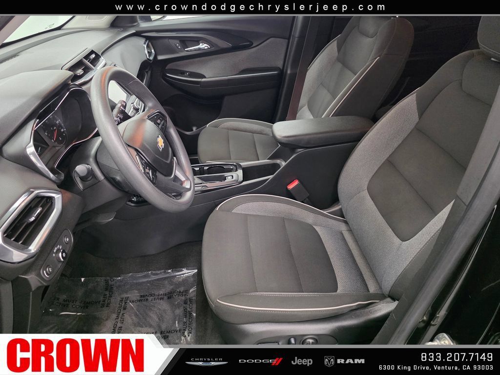 Used 2023 Chevrolet TrailBlazer LT FWD image 20