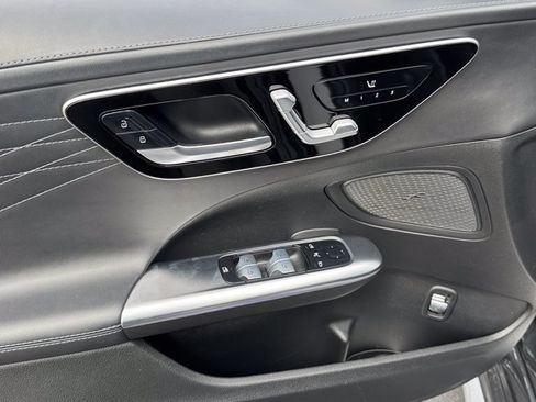Used 2022 Mercedes-Benz C 300 Sedan image 18