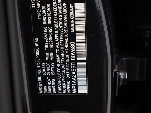 New 2026 Porsche Macan AWD/4WD image 43