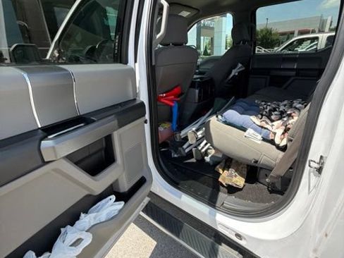 Used 2019 Ford F150 XLT w/ Equipment Group 302A Luxury AWD/4WD image 15