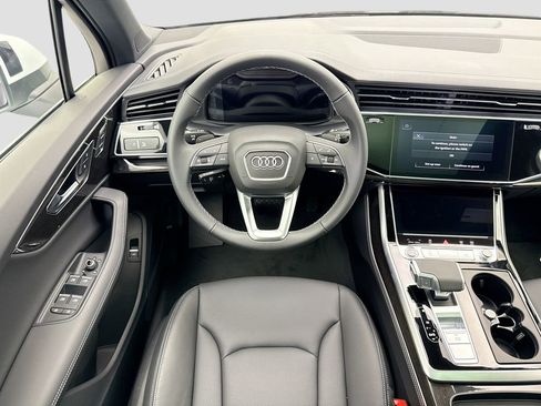 Used 2026 Audi Q7 3.0T Premium Plus w/ Premium Plus Package AWD/4WD image 11