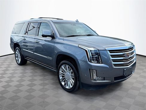 Used 2019 Cadillac Escalade ESV Platinum image 4